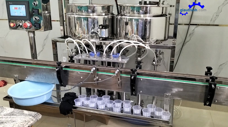 máy chiết rót bánh flan tự động