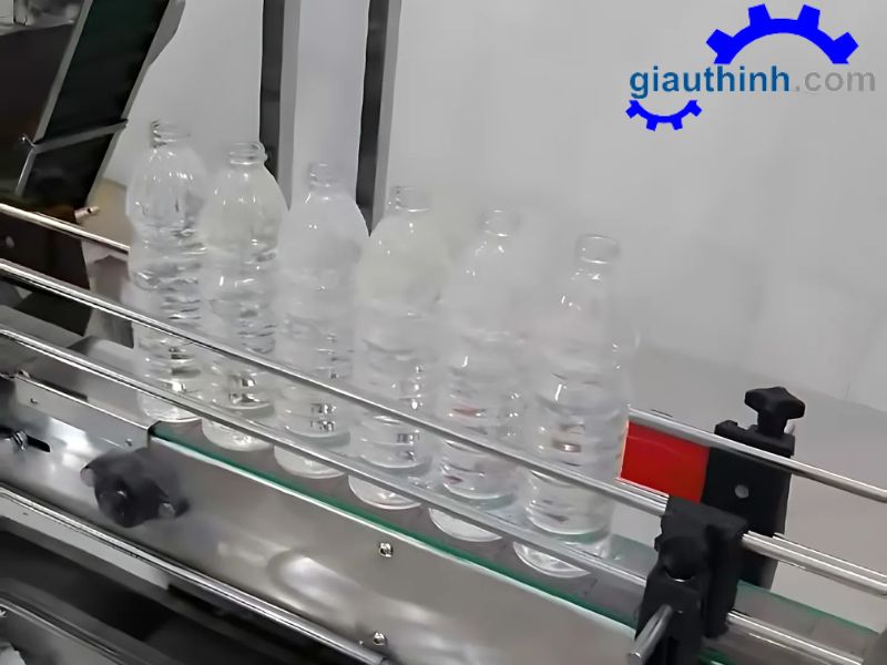 Máy chiết rót dầu ăn và đóng nắp chai tự động chính hãng
