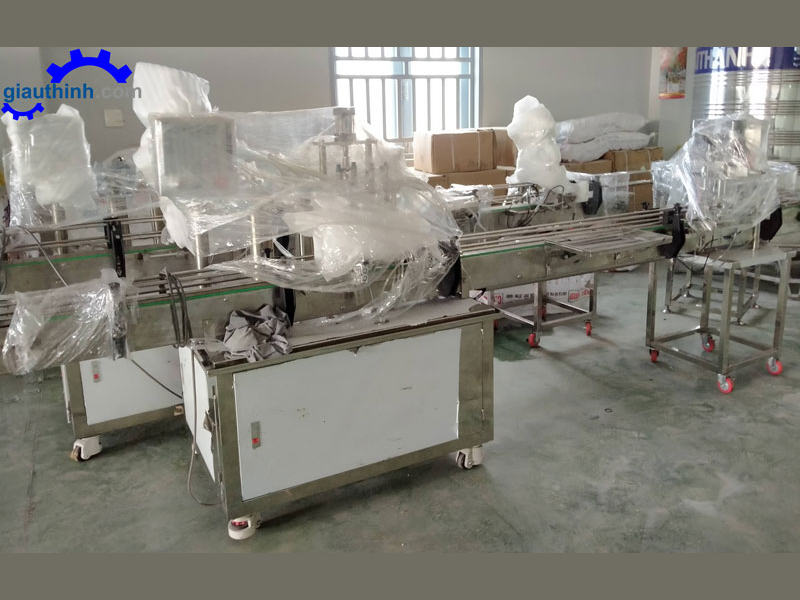 Máy chiết rót hai vòi tự động