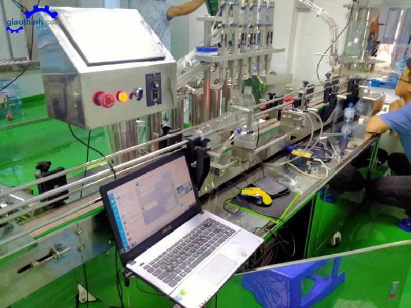 Máy chiết rót nước tinh khiết đóng chai tự động