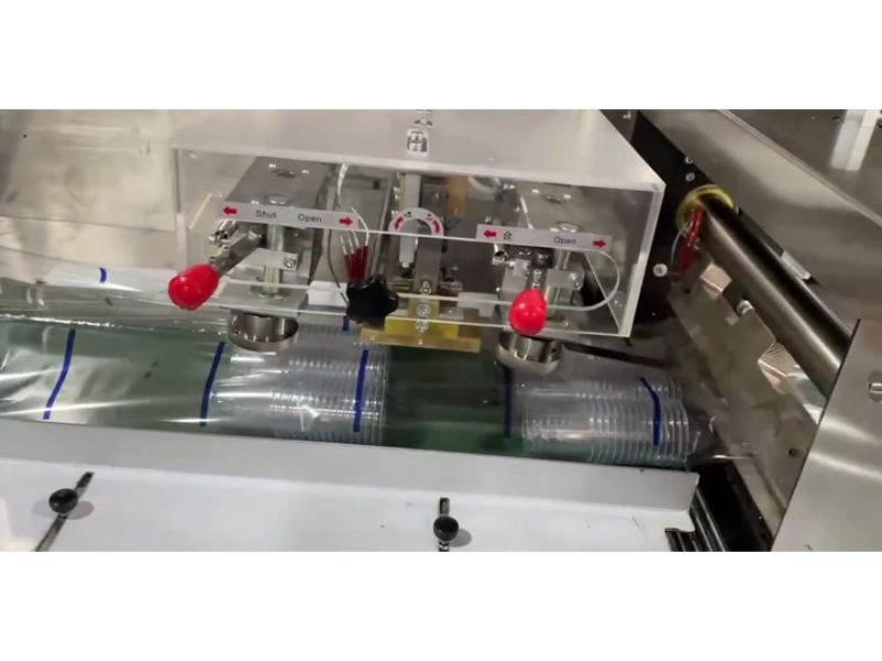 Máy đóng gói nằm ngang tự động