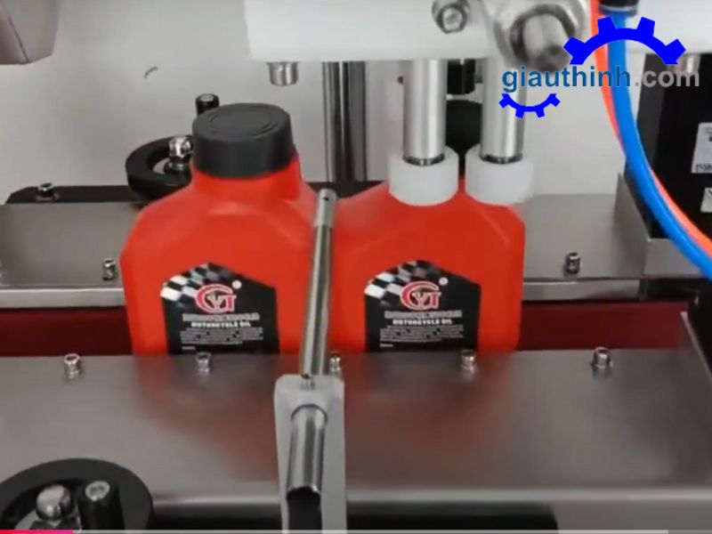 Máy vặn nắp dầu nhớt là gì?