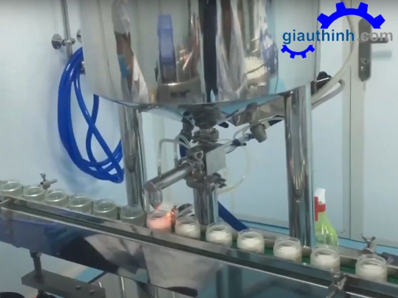 Tìm hiểu cấu tạo và thông số kỹ thuật máy chiết rót máy chiết rót mỹ phẩm tự động