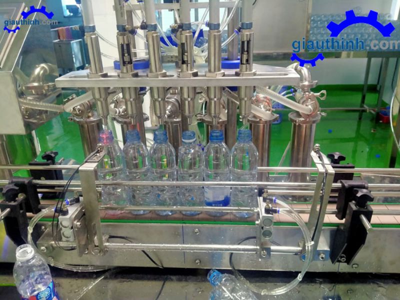 Tìm hiểu cấu tạo và thông số kỹ thuật máy chiết rót nước tinh khiết đóng chai tự động