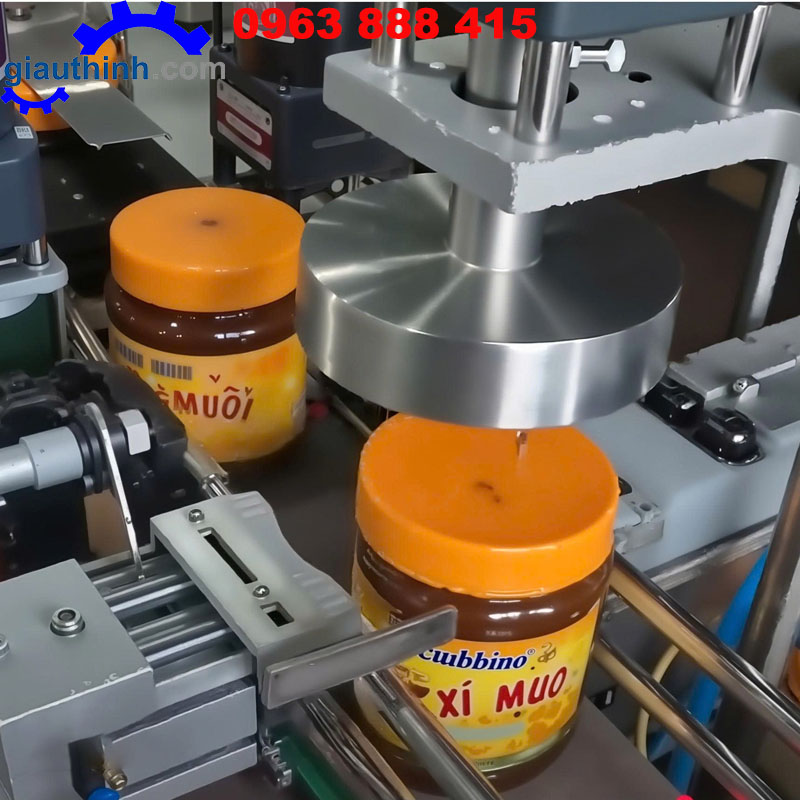 Máy chiết rót 4 vòi tự động