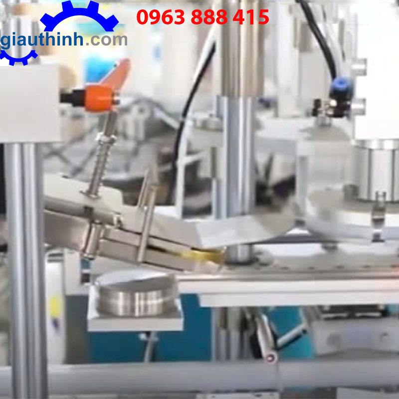 Máy đóng nắp chai lọ