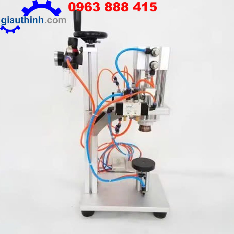 Máy đóng nắp chai xịt khoáng