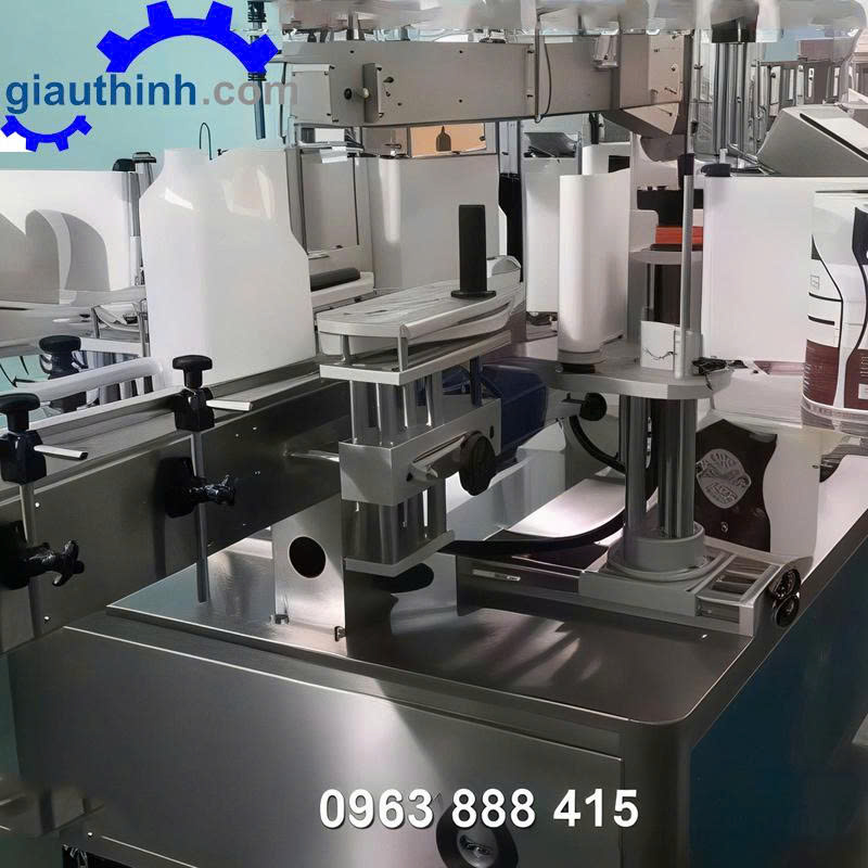 Máy dán nhãn tự động