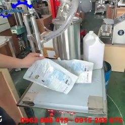 Máy chiết rót túi nước giặt
